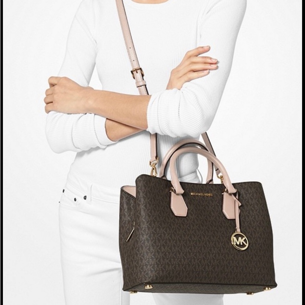 Michael Kors Satchel with matching wallet - Picture 9 of 9